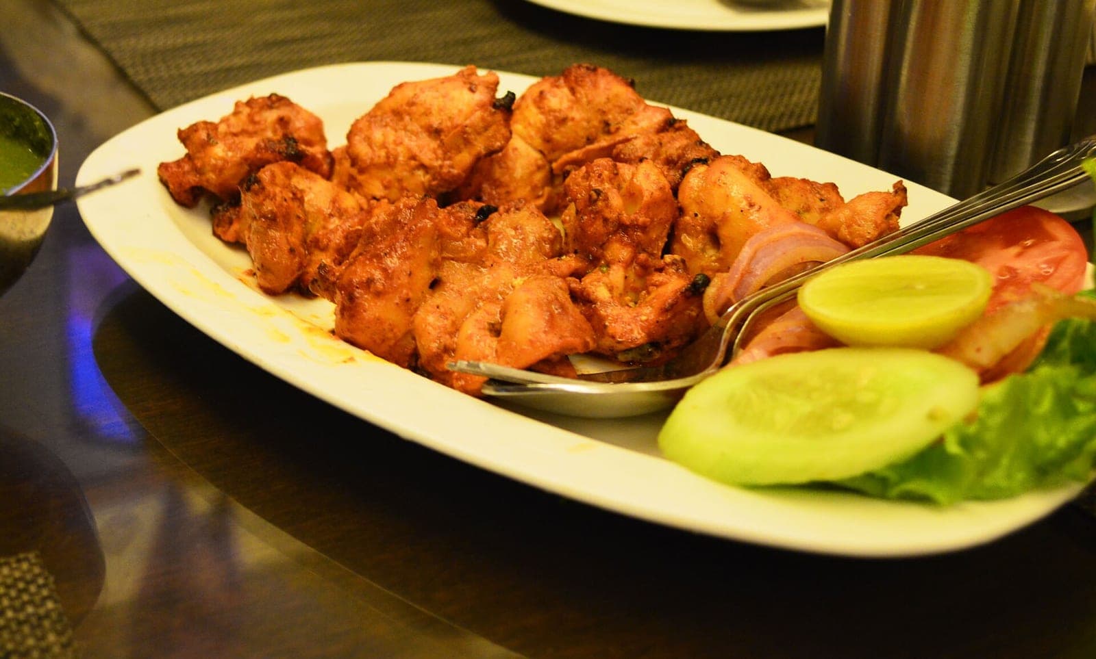 Chicken tikka with salad